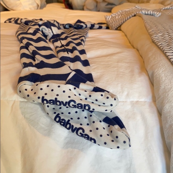 Baby Gap PJ’s 18-24 M Blue & White Waves & Stripes - Picture 7 of 8